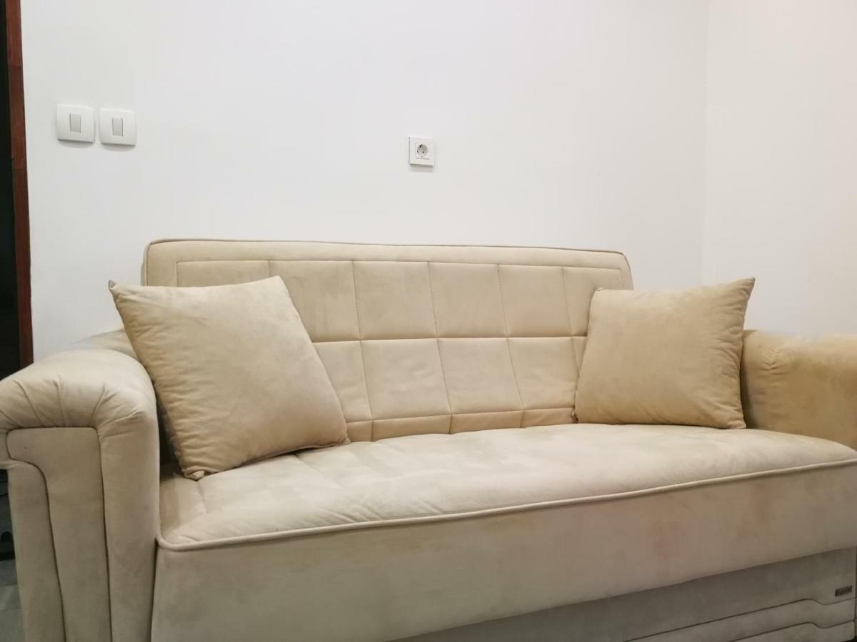 Appartma Katja Gabrovica pri Črnem Kalu Buitenkant foto