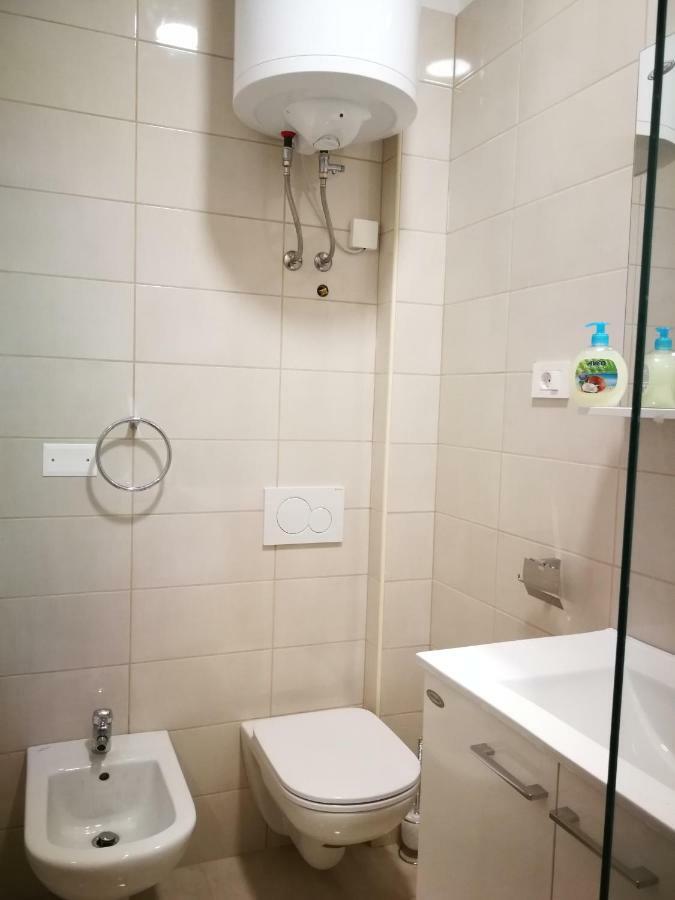 Appartma Katja Gabrovica pri Črnem Kalu Buitenkant foto